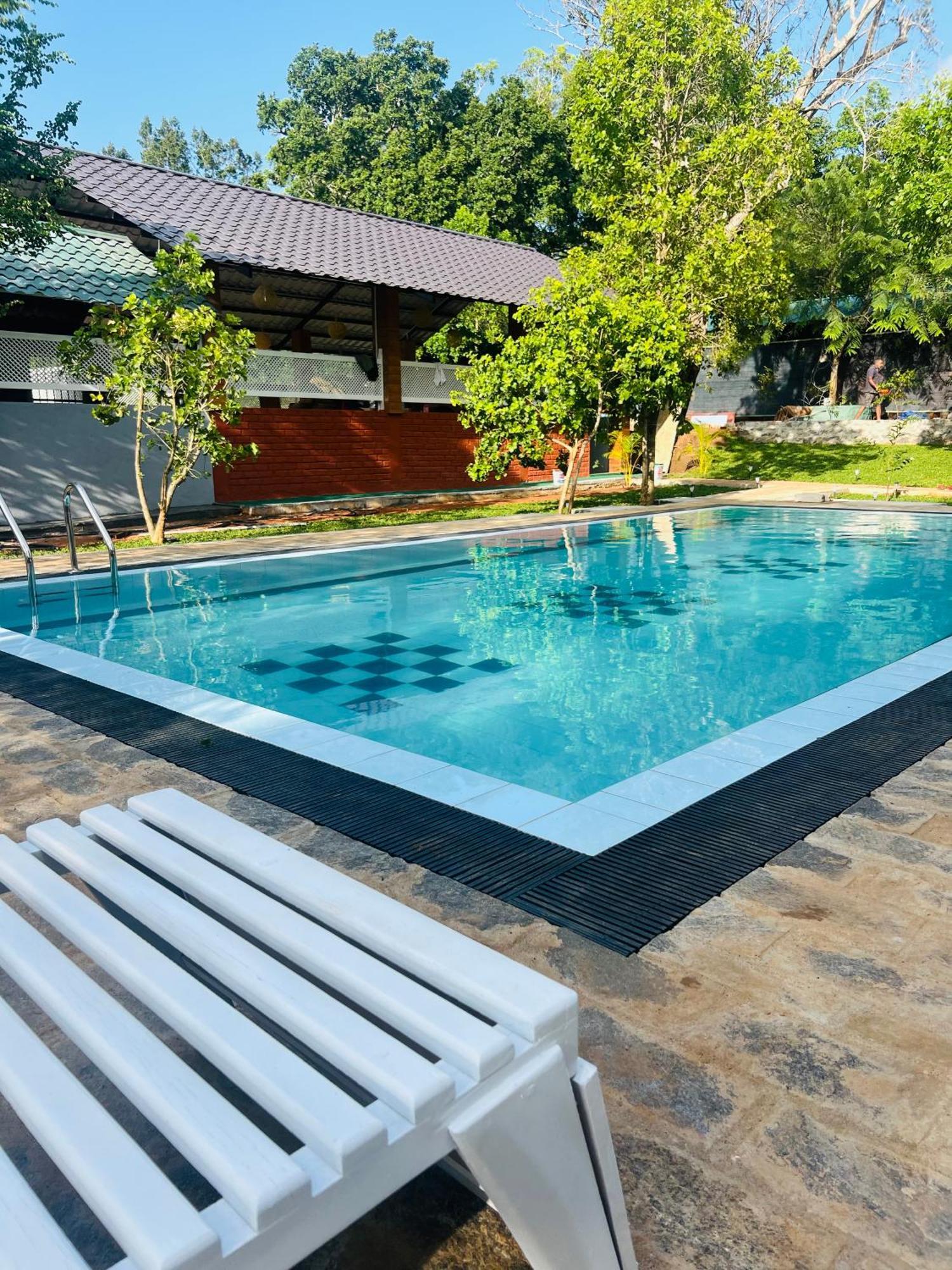 Maapagala Resort Sigiriya Esterno foto